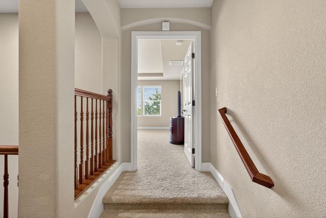 829 Hildebrand Cir, Folsom, CA 95630