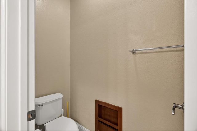 829 Hildebrand Cir, Folsom, CA 95630