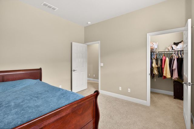 829 Hildebrand Cir, Folsom, CA 95630