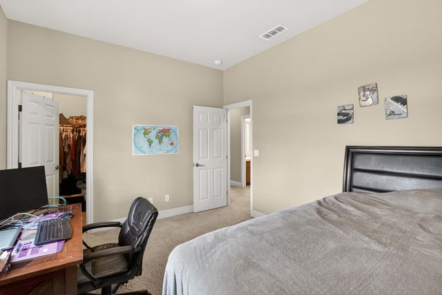829 Hildebrand Cir, Folsom, CA 95630