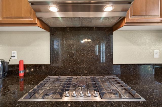 829 Hildebrand Cir, Folsom, CA 95630