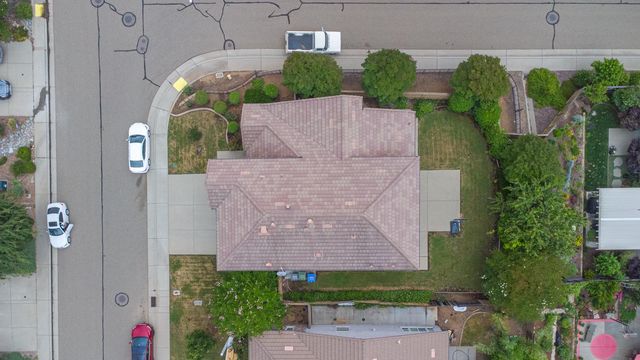 829 Hildebrand Cir, Folsom, CA 95630