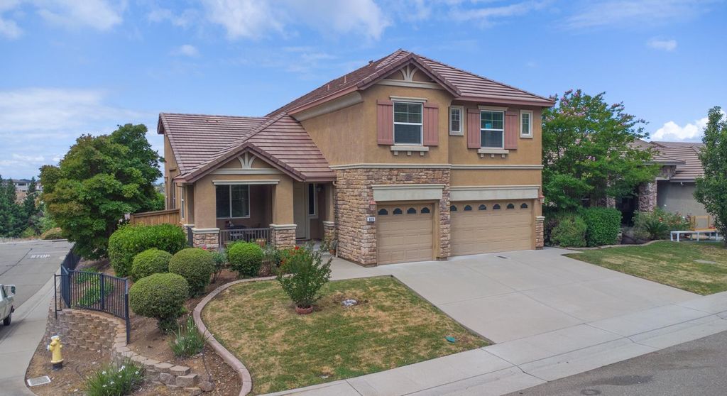 829 Hildebrand Cir, Folsom, CA 95630