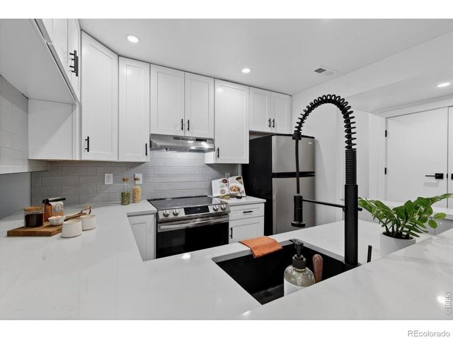 170 S Jackson Street 205, Denver, CO 80209