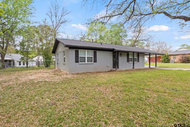 802 Quitman, Pittsburg, TX 75686