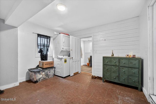 1410 River Road, Bethlehem, NY 12158