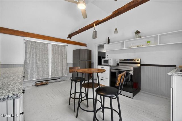 1410 River Road, Bethlehem, NY 12158