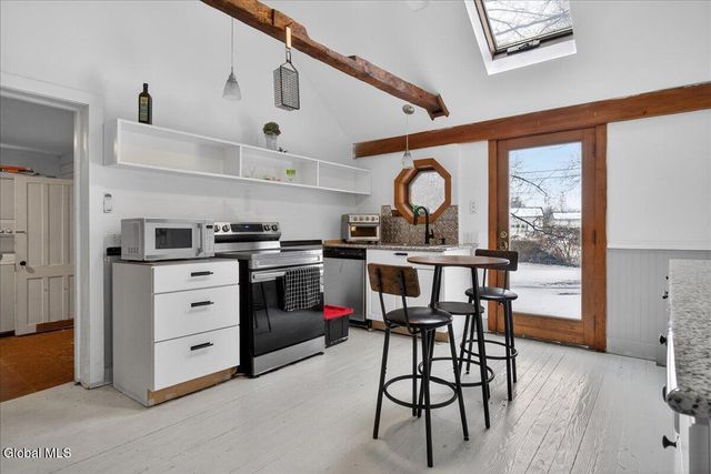 1410 River Road, Bethlehem, NY 12158