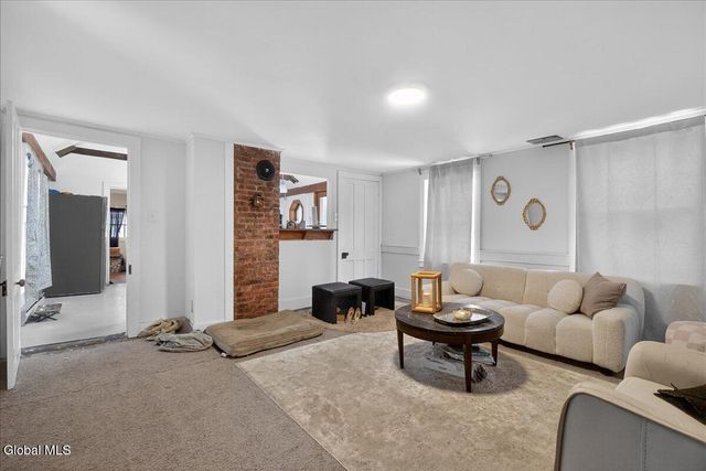 1410 River Road, Bethlehem, NY 12158