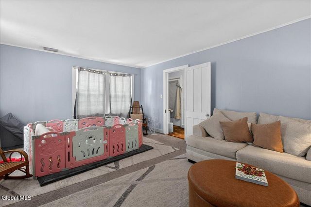 1410 River Road, Bethlehem, NY 12158