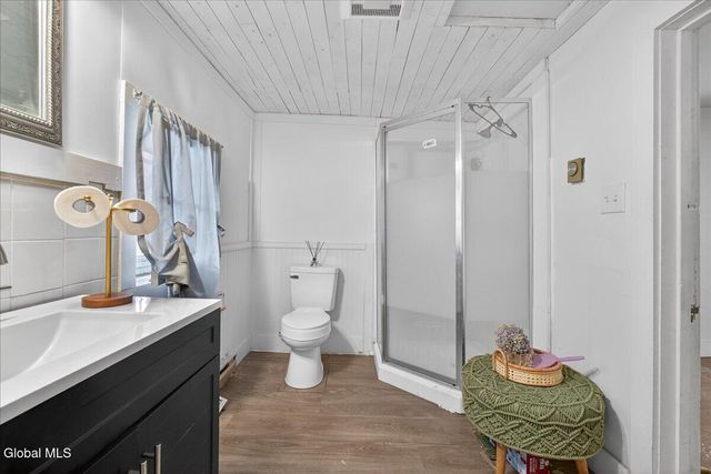 1410 River Road, Bethlehem, NY 12158