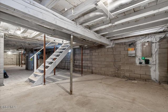 1410 River Road, Bethlehem, NY 12158