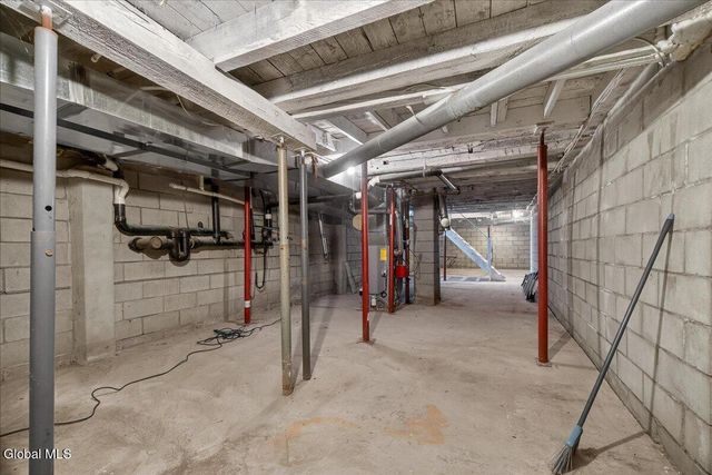 1410 River Road, Bethlehem, NY 12158