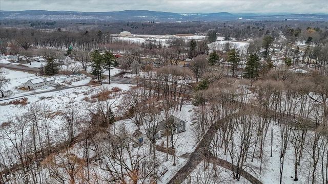 1410 River Road, Bethlehem, NY 12158