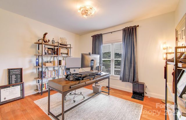 54 Mcintyre Drive, Asheville, NC 28803