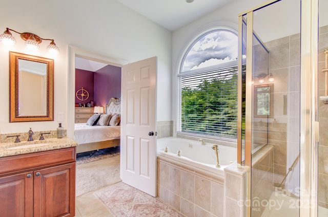 54 Mcintyre Drive, Asheville, NC 28803