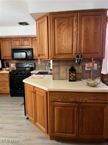 1191 Westover, Warren, OH 44484