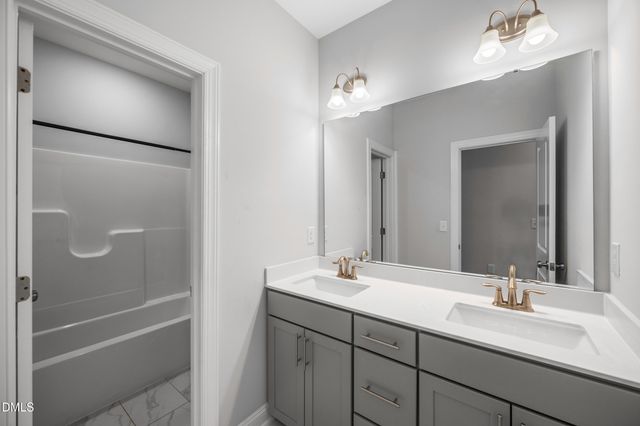 1051 Jura Ridge Drive, Fuquay Varina, NC 27526