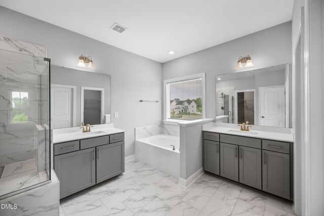 1051 Jura Ridge Drive, Fuquay Varina, NC 27526