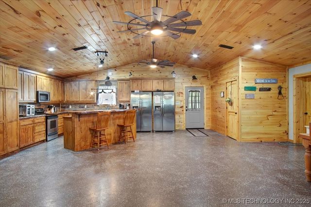 10627 Old Willis, Kingston, OK 73439