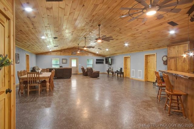 10627 Old Willis, Kingston, OK 73439