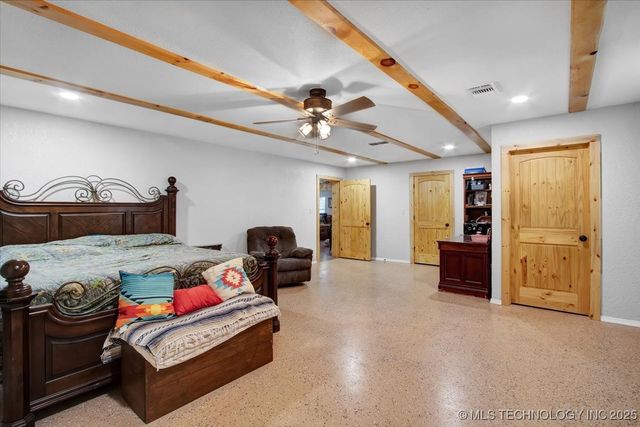 10627 Old Willis, Kingston, OK 73439