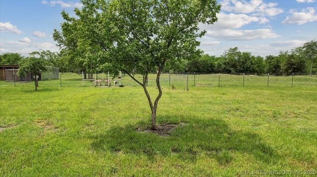 10627 Old Willis, Kingston, OK 73439