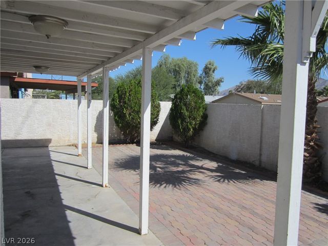 2882 Sandyfalls Way, Las Vegas, NV 89142