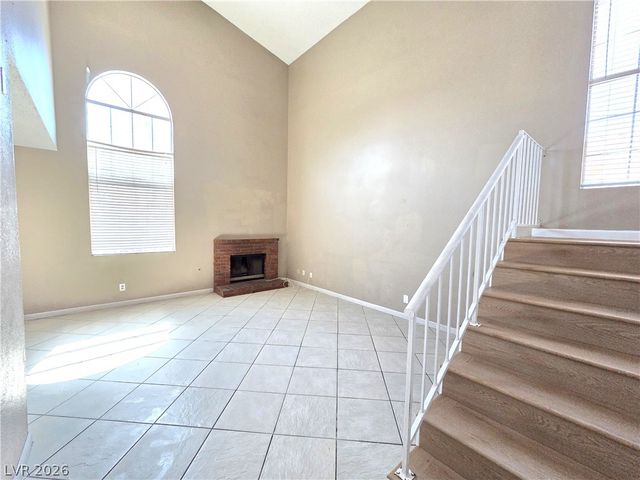 2882 Sandyfalls Way, Las Vegas, NV 89142