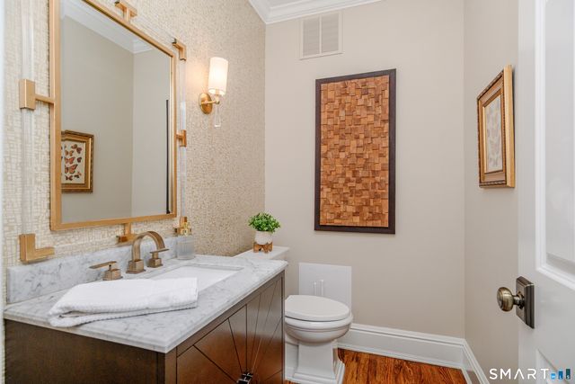 14 Merlins Lane, Newtown, CT 06470