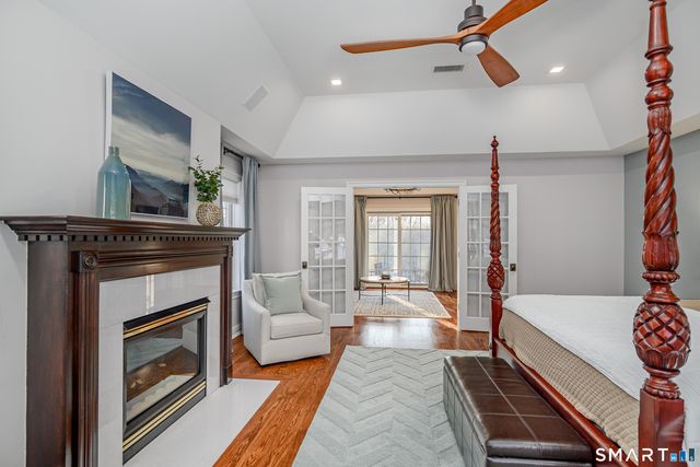 14 Merlins Lane, Newtown, CT 06470