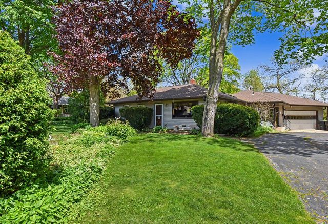 6968 118th STREET, Franklin, WI 53132