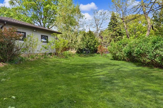 6968 118th STREET, Franklin, WI 53132