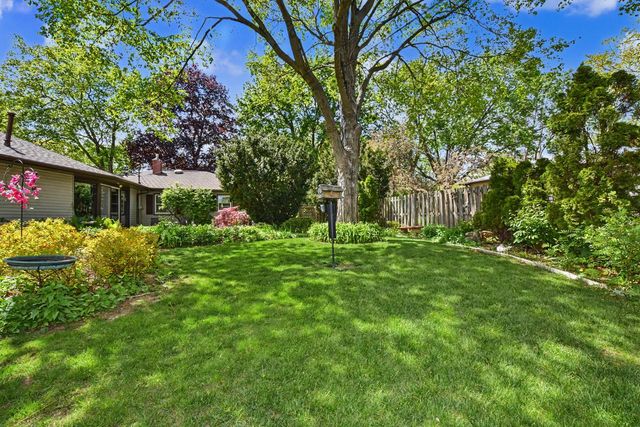6968 118th STREET, Franklin, WI 53132