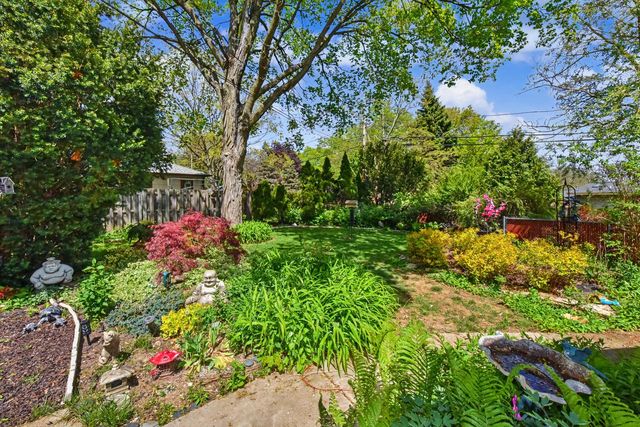 6968 118th STREET, Franklin, WI 53132