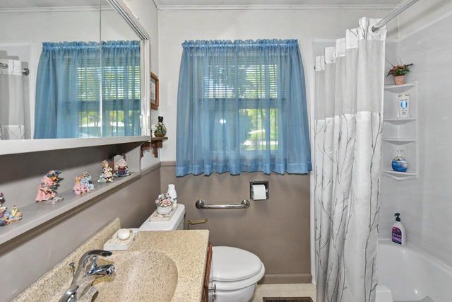 6968 118th STREET, Franklin, WI 53132