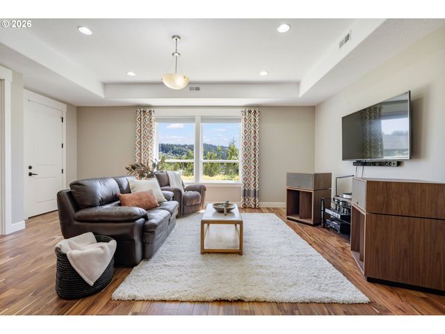 14733 Se NORTHERN HEIGHTS Dr, Happy Valley, OR 97086