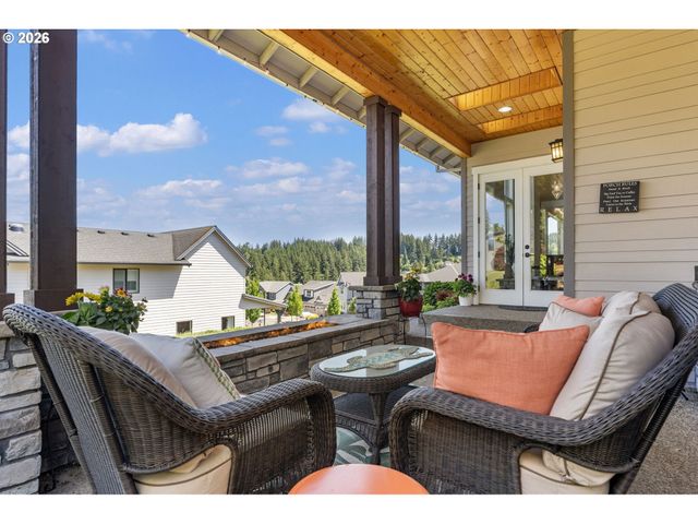 14733 Se NORTHERN HEIGHTS Dr, Happy Valley, OR 97086