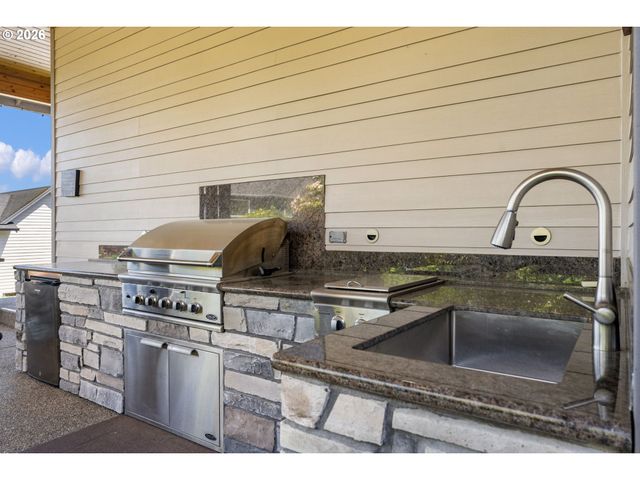 14733 Se NORTHERN HEIGHTS Dr, Happy Valley, OR 97086
