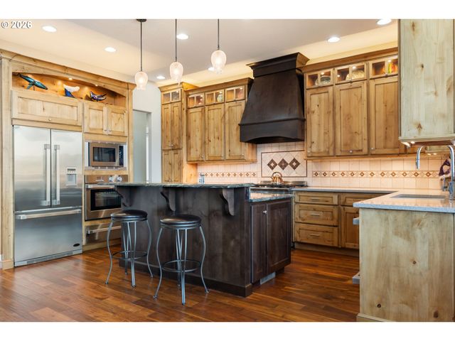 14733 Se NORTHERN HEIGHTS Dr, Happy Valley, OR 97086