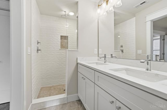 3311 Bach Avenue, Cincinnati, OH 45209