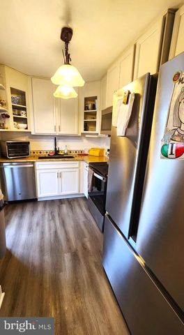 229 MAURY AVE, Bowling Green, VA 22427