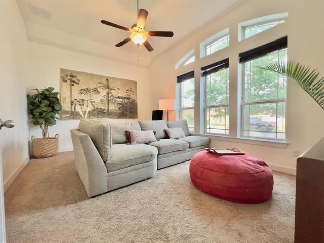 300 Grafton LN, Austin, TX 78737