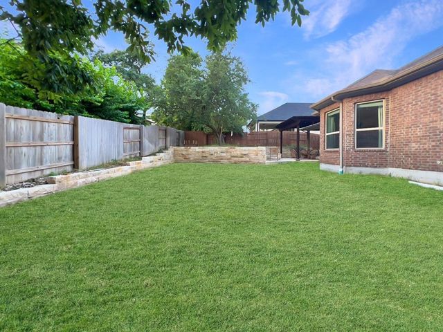 300 Grafton LN, Austin, TX 78737