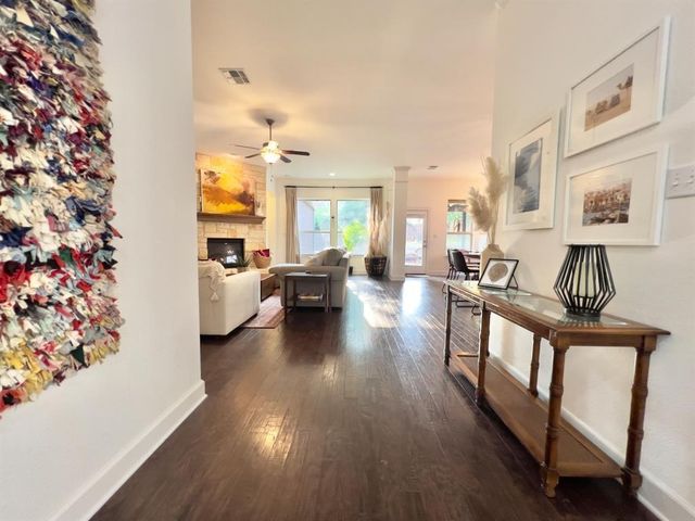 300 Grafton LN, Austin, TX 78737