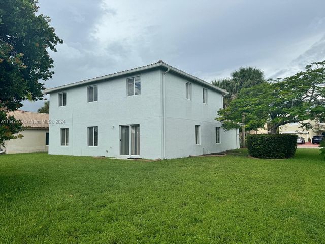 4527 SW 129th Ave, Miramar, FL 33027