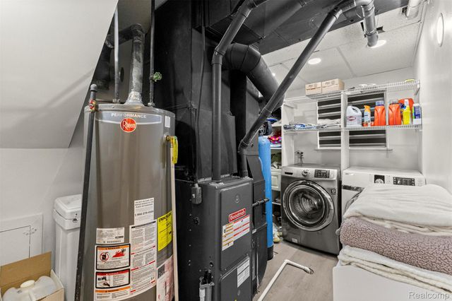 7135 Capri Drive, White Lake Charter Township, MI 48383