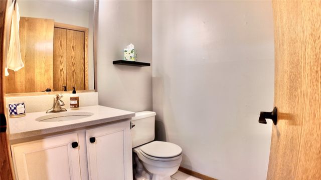 1116 59th Street, West Des Moines, IA 50266