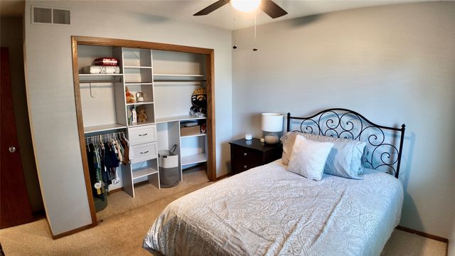 1116 59th Street, West Des Moines, IA 50266