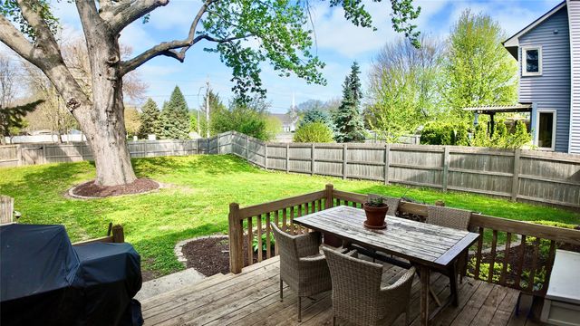 1116 59th Street, West Des Moines, IA 50266